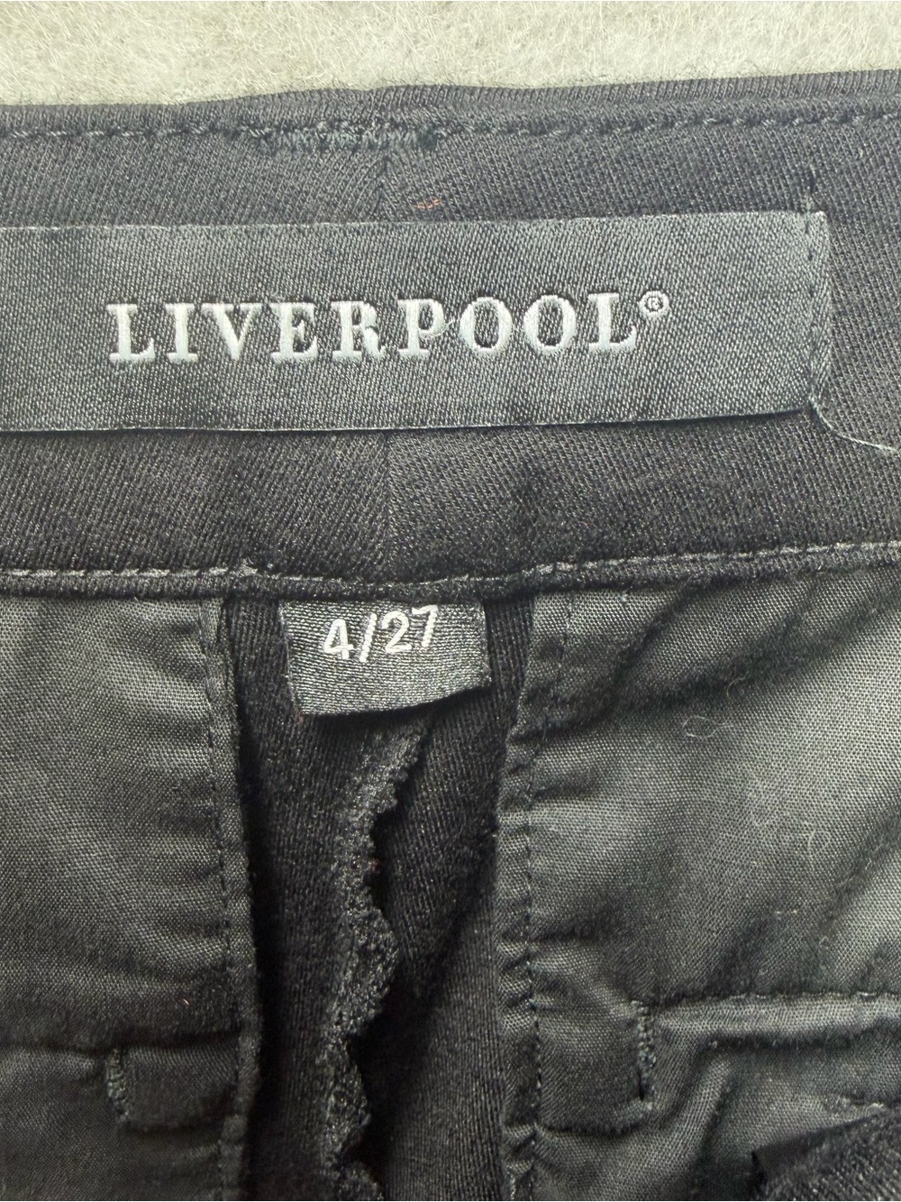 Liverpool Los Angeles Kelsey Knit Trouser Pants Black Size 4/27 Ponte Ankle - Picture 7 of 10